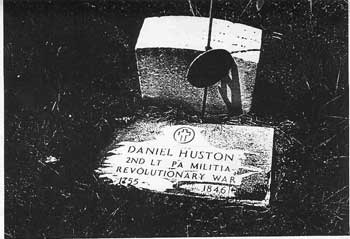 Daniel Huston grave